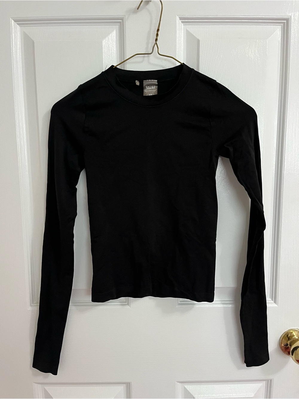 Aritzia Sunday Best Black Long Sleeve ‘SinchSeamless’ SIZE XS - Picture 2 of 4